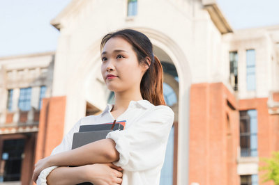 中国传媒大学在职研究生 中国传媒大学在职研究生